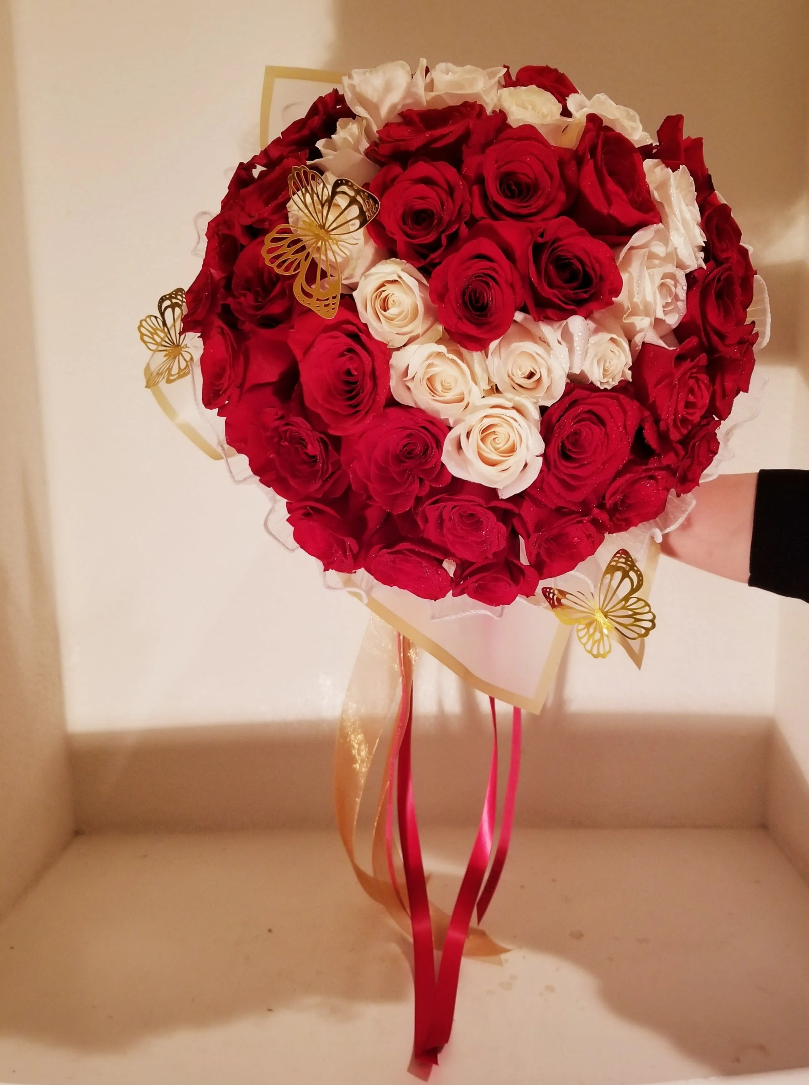 Heart Shape Fragrant Red Roses Bouquet